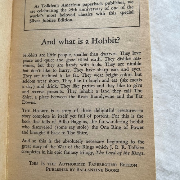 Vintage The Hobbit Book - Picture 7 of 7